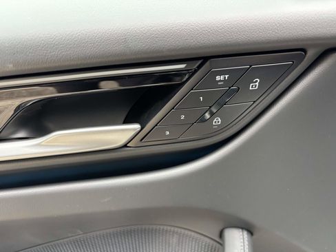 New 2026 Porsche Macan 4S Electric AWD/4WD image 24