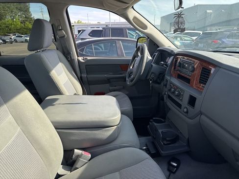 Used 2006 Dodge Ram 1500 Truck SLT image 9