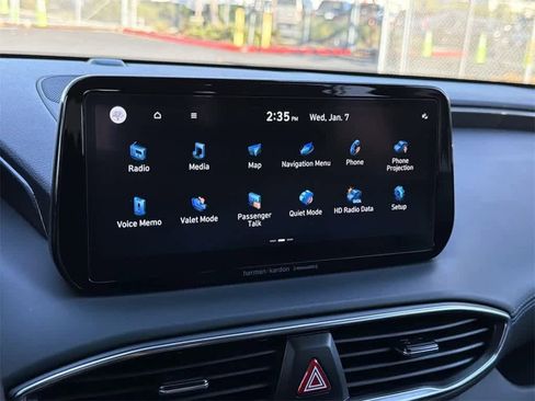 Used 2023 Hyundai Santa Fe Limited image 20