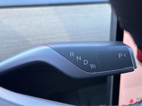 Used 2021 Tesla Model 3 Standard Range Plus image 27