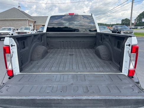 Used 2019 Ford F250 XLT w/ Snow Plow Prep Package AWD/4WD image 7