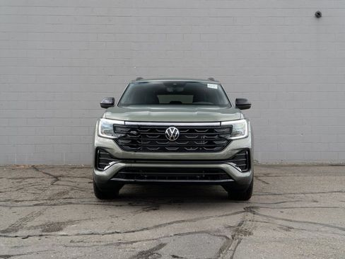 New 2026 Volkswagen Atlas Cross Sport SEL R-Line image 2
