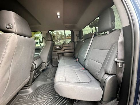 Used 2020 Chevrolet Silverado 1500 Custom w/ Custom Value Package RWD image 18