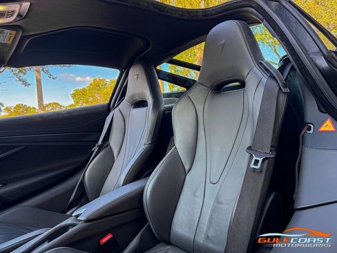 Used 2018 McLaren 720S Luxury image 27