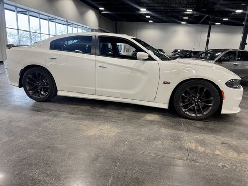 Used 2022 Dodge Charger Scat Pack w/ Plus Group image 18
