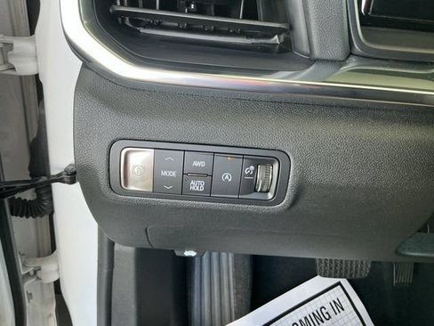 Used 2025 GMC Terrain Elevation AWD/4WD image 21
