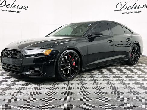 Used 2021 Audi S6 Prestige w/ Prestige Package image 3