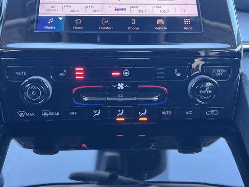 Used 2021 Jeep Grand Cherokee L Limited image 7