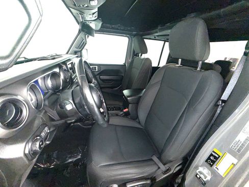 Used 2021 Jeep Gladiator Sport AWD/4WD image 13