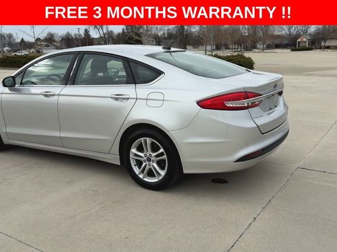 Used 2018 Ford Fusion SE image 6