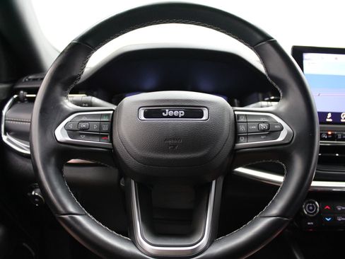 Used 2022 Jeep Compass High Altitude AWD/4WD image 34