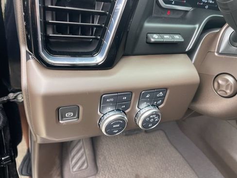 Used 2024 GMC Sierra 1500 Denali AWD/4WD image 43