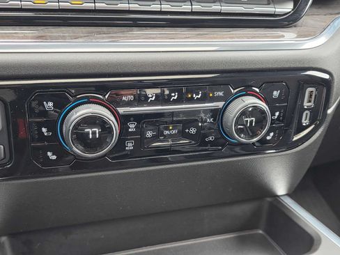 Used 2025 Chevrolet Silverado 1500 LTZ w/ Technology Package AWD/4WD image 30