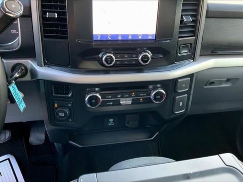 Used 2022 Ford F150 XLT w/ Equipment Group 301A Mid image 34