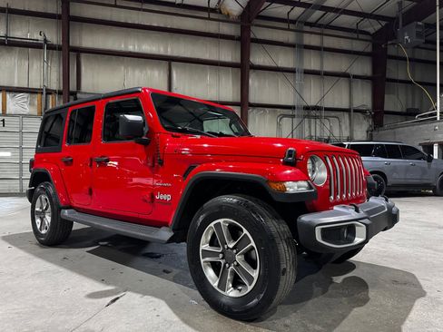 Used 2021 Jeep Wrangler Unlimited Sahara AWD/4WD image 1