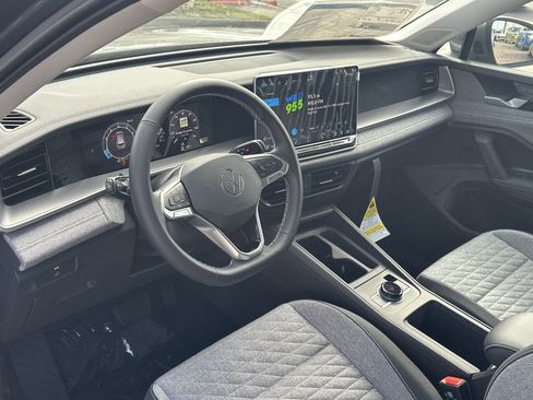 New 2026 Volkswagen Tiguan S image 12