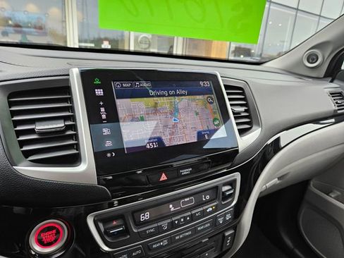 Used 2016 Honda Pilot Touring image 27