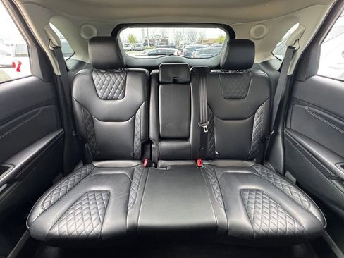 Used 2023 Ford Edge Titanium AWD/4WD image 29