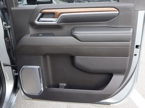 Certified 2025 Chevrolet Silverado 2500 High Country w/ Technology Package image 34