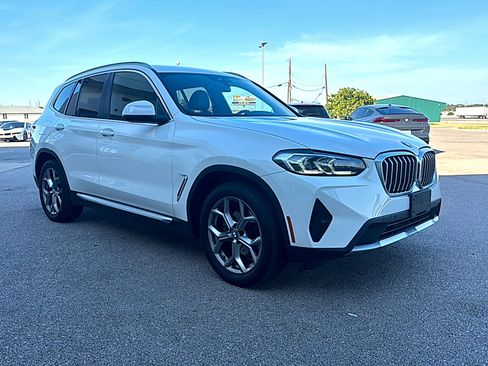 Used 2022 BMW X3 sDrive30i w/ Convenience Package RWD image 3