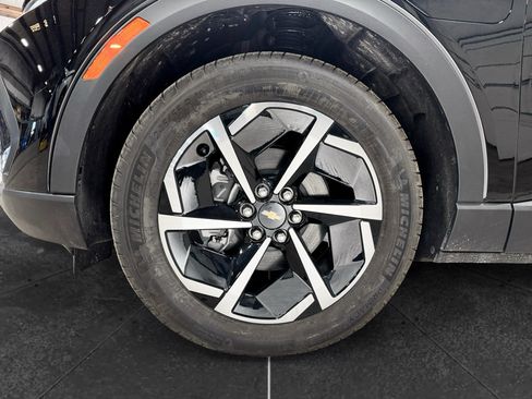 Used 2025 Chevrolet Equinox EV LT FWD image 30