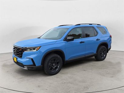 New 2025 Honda Pilot TrailSport