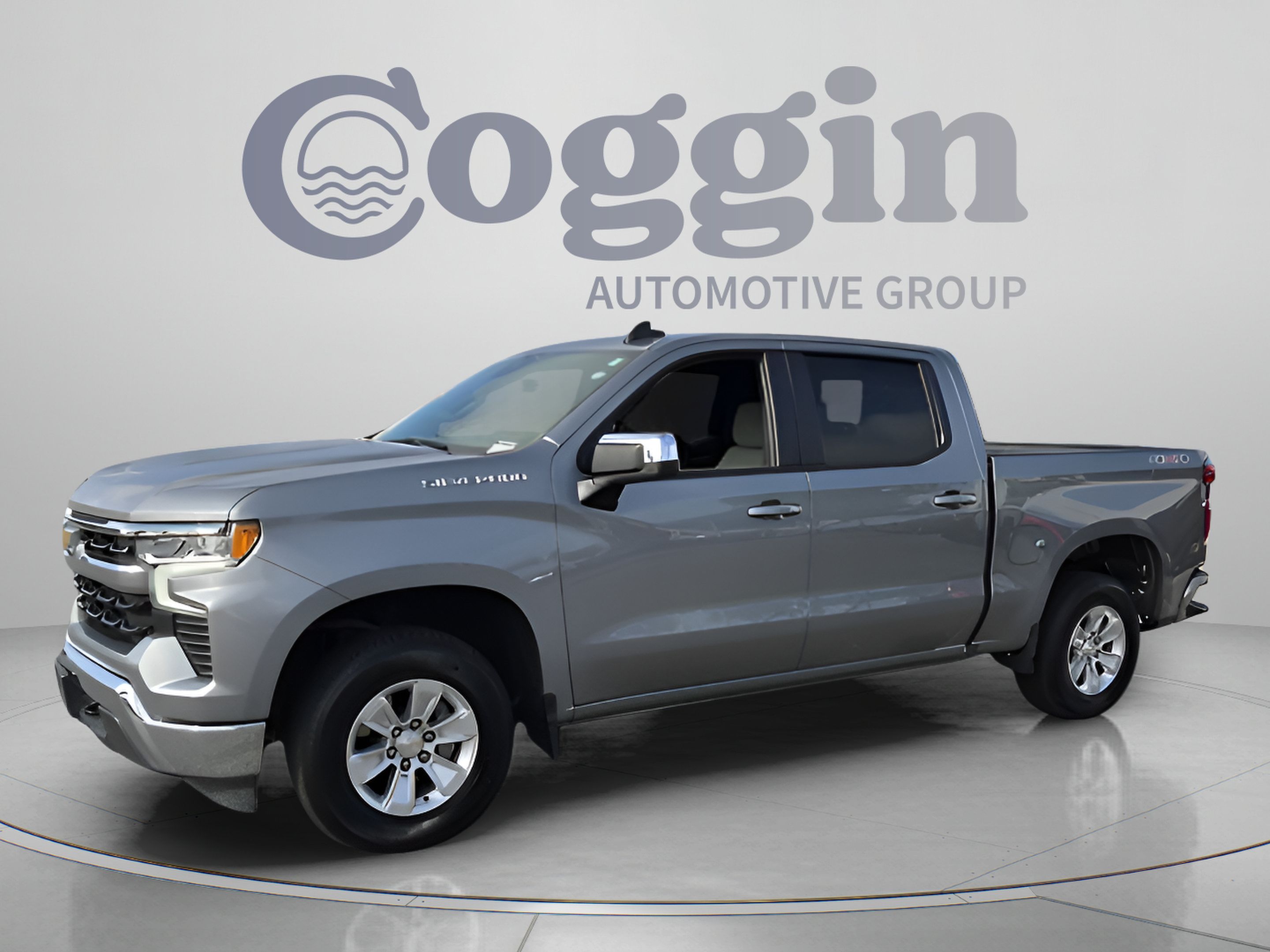 Used 2025 Chevrolet Silverado 1500 LT AWD/4WD image 1