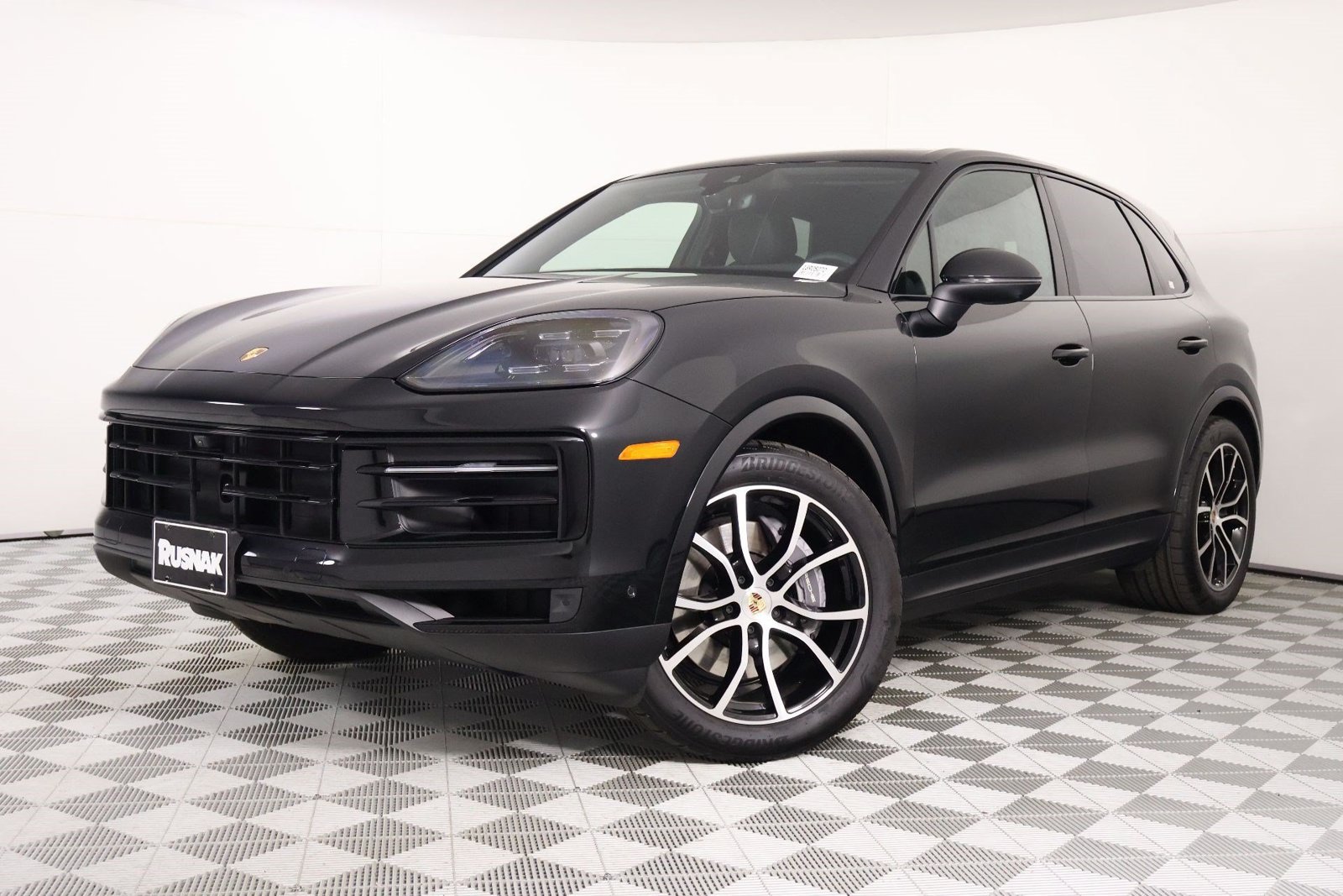 Certified 2026 Porsche Cayenne AWD/4WD image 35