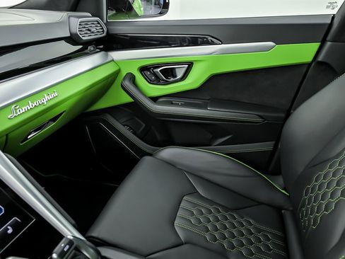 Used 2023 Lamborghini Urus S image 41