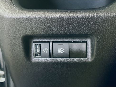 Used 2025 Toyota RAV4 LE AWD/4WD image 16