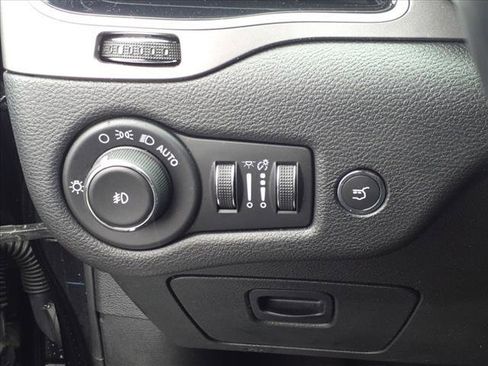 Certified 2021 Jeep Cherokee Limited image 19