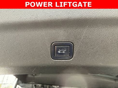 Used 2023 Chevrolet Tahoe LT image 8