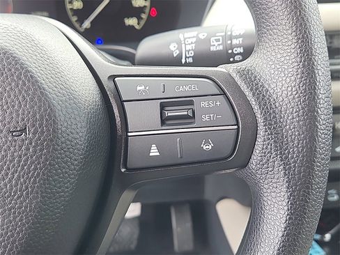 Certified 2026 Honda HR-V LX image 17