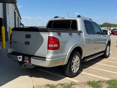 Used 2009 Ford Explorer Sport Trac Limited RWD image 3