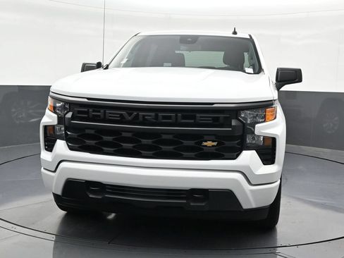 Used 2024 Chevrolet Silverado 1500 Custom RWD image 9