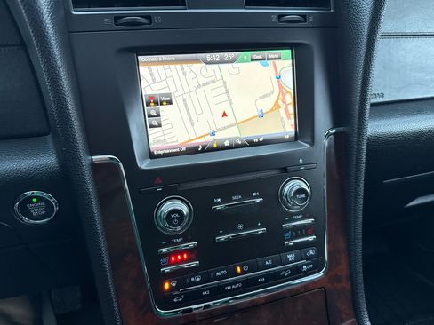 Used 2015 Lincoln Navigator 4WD image 20