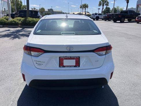 New 2026 Toyota Corolla LE FWD image 4