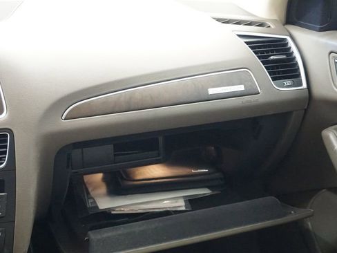 Used 2017 Audi Q5 2.0T Premium image 24