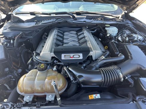 Used 2015 Ford Mustang GT image 21