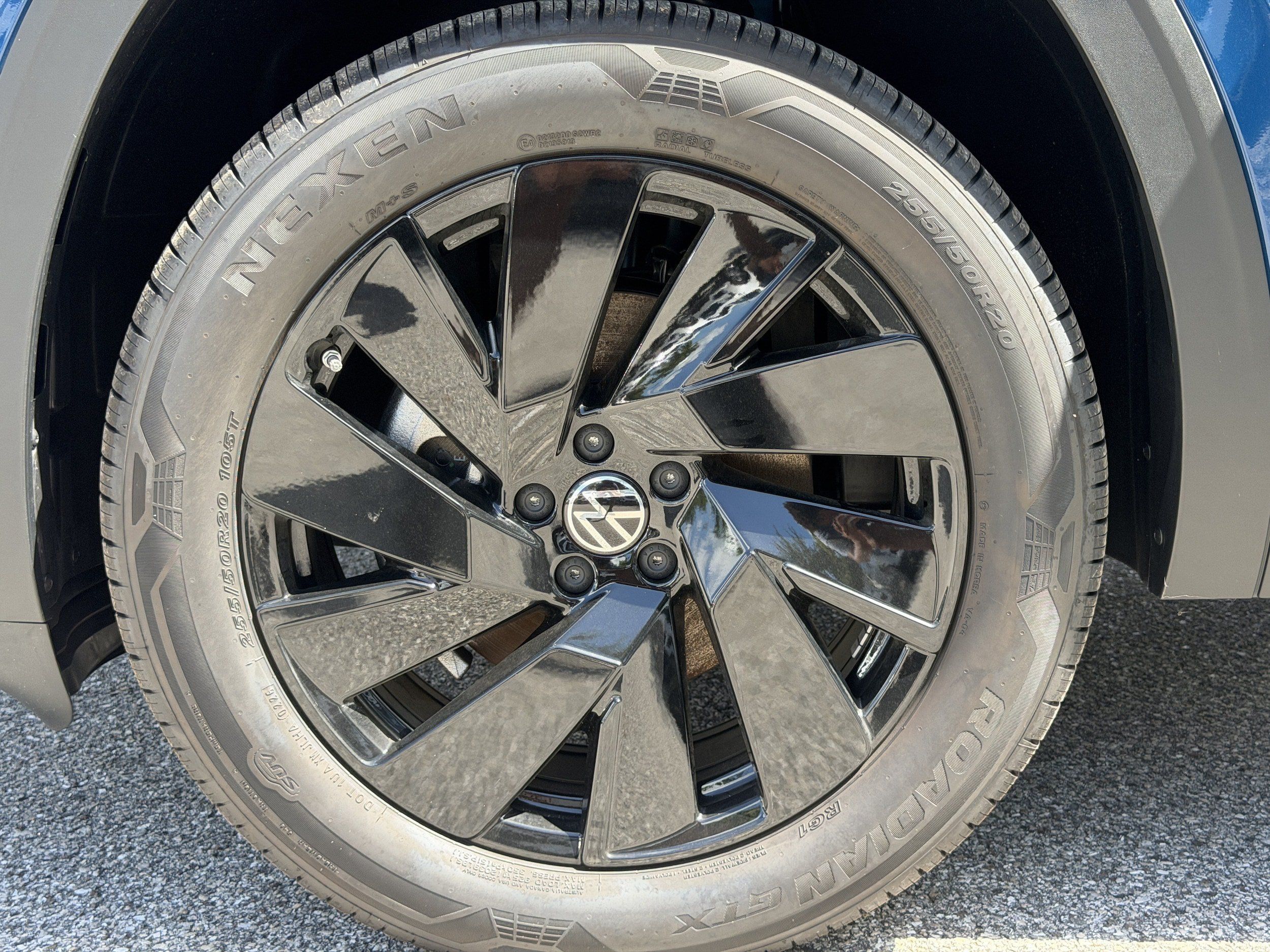 New 2026 Volkswagen Atlas SE FWD image 36