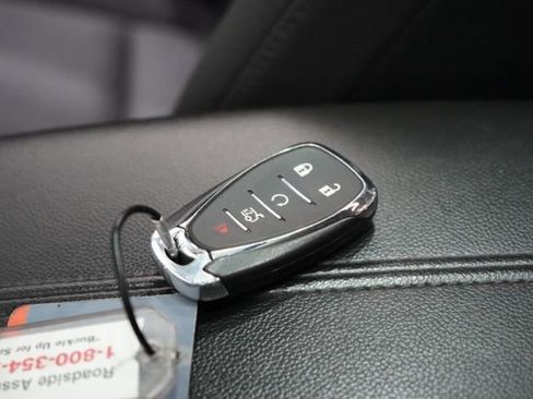 Used 2024 Chevrolet Malibu LT image 36