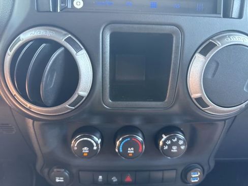 Used 2013 Jeep Wrangler Unlimited Sport w/ Mopar Chrome Edition Group image 17