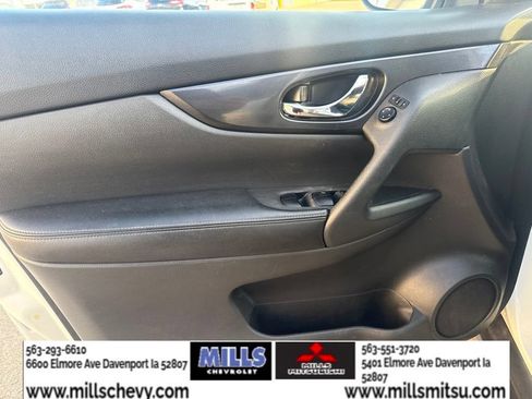 Used 2019 Nissan Rogue SV AWD/4WD image 10