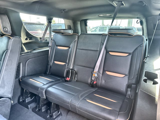 Used 2024 GMC Yukon XL AT4 w/ AT4 Premium Plus Package AWD/4WD image 23