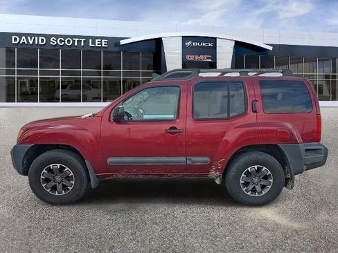 Used 2014 Nissan Xterra PRO-4X w/ Pro-4x Leather Package image 2