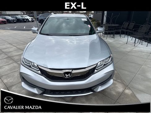 Used 2017 Honda Accord EX-L image 2