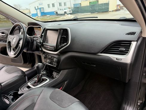 Used 2016 Jeep Cherokee Trailhawk w/ Comfort/Convenience Group image 25