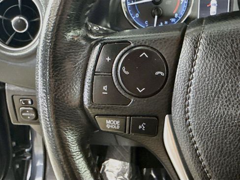 Used 2019 Toyota Corolla XSE FWD image 14