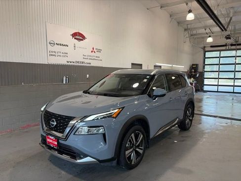 Certified 2022 Nissan Rogue Platinum w/ Head-Up Display Package AWD/4WD image 1