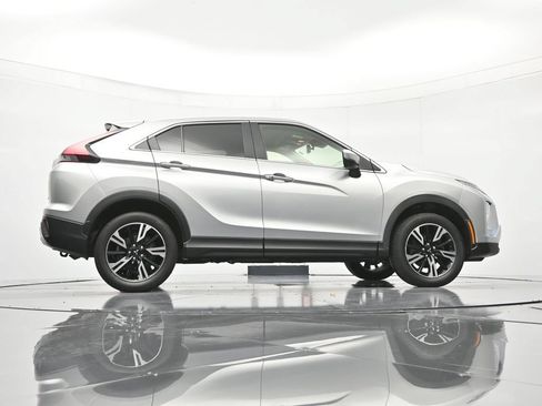 Used 2024 Mitsubishi Eclipse Cross SEL AWD/4WD image 40